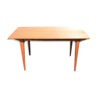 Scandinavian table