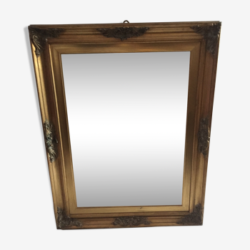 Miroir en bois doré 70 x 90 cm