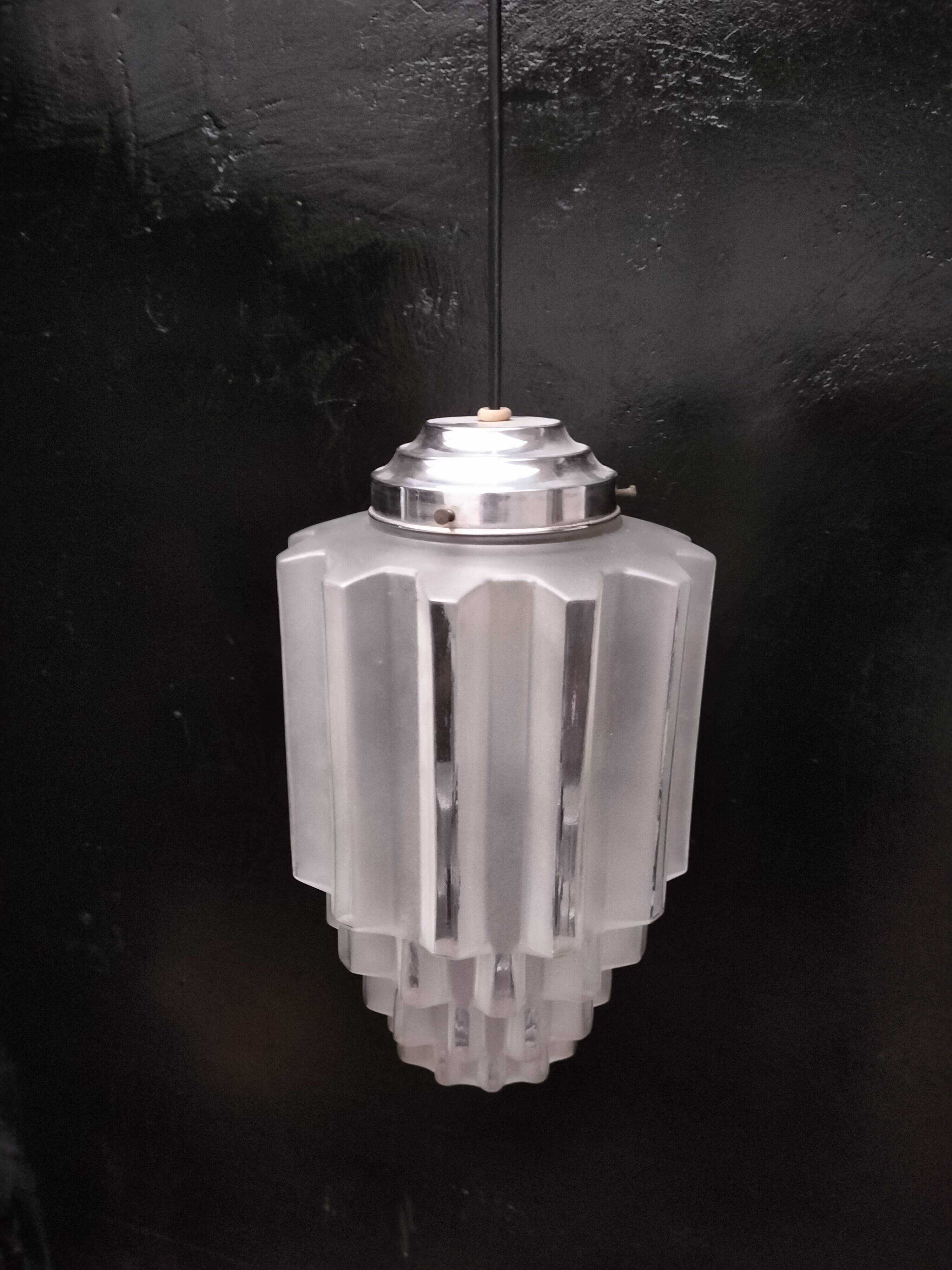 Art deco pendant light "skycraper"
