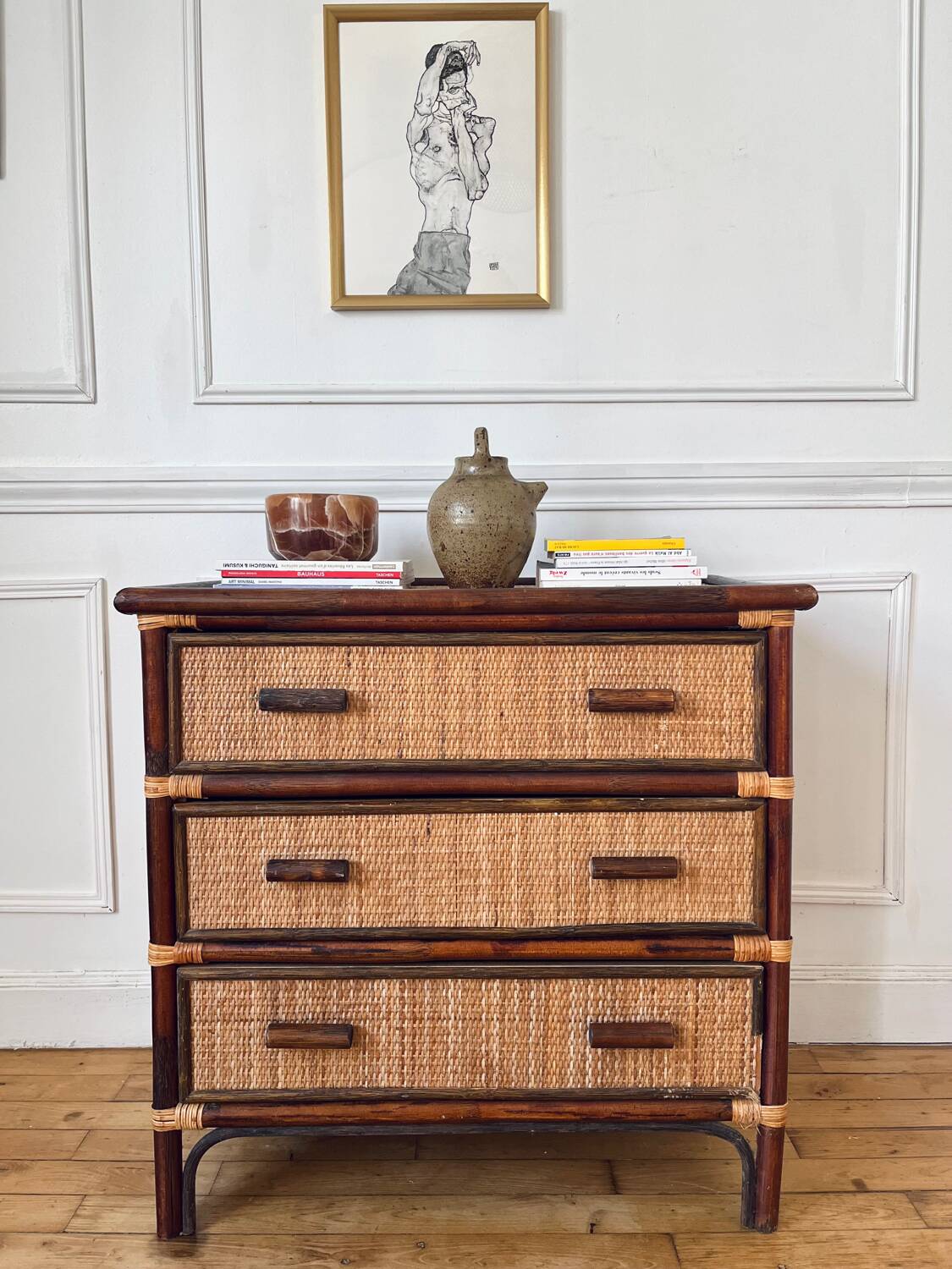 Commode en rotin vintage