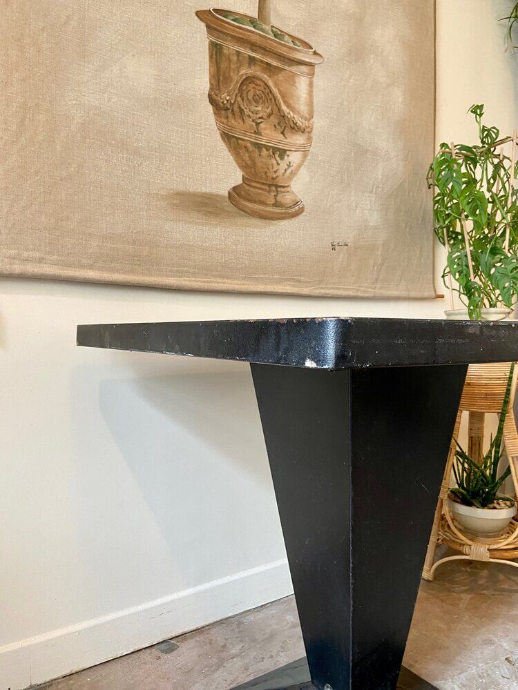 Black metal table ☐ 80 x 80 cm