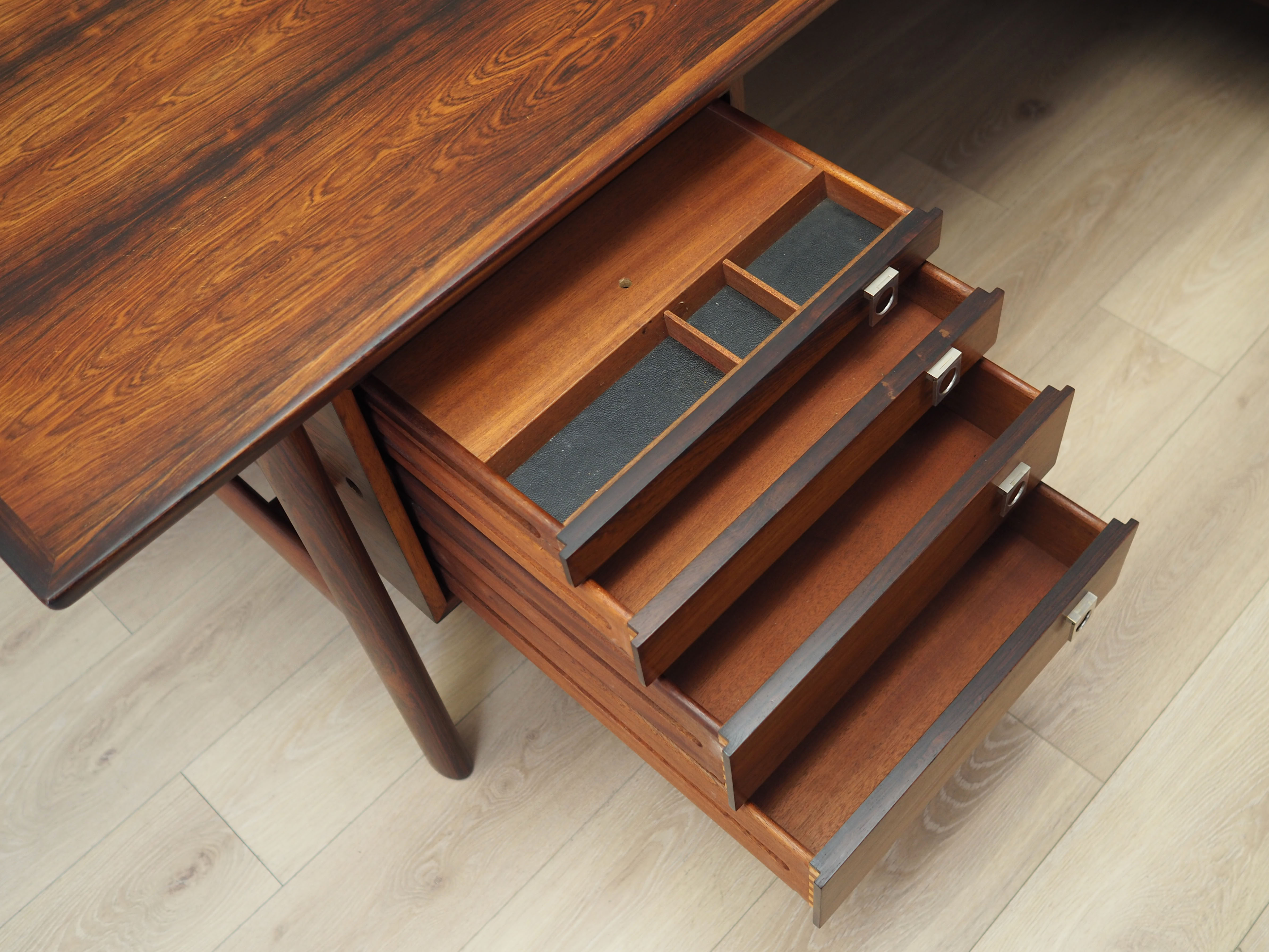 Rosewood desk by Arne Vodder, production Sibast 1960