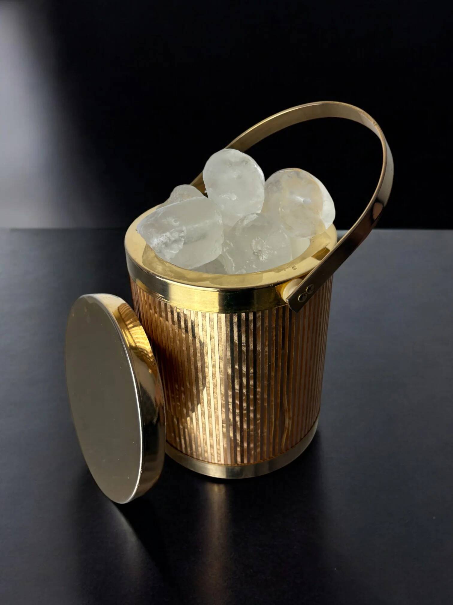 Seau à glace de l'ère disco dorée, miroirs dorés, Italie, 1970