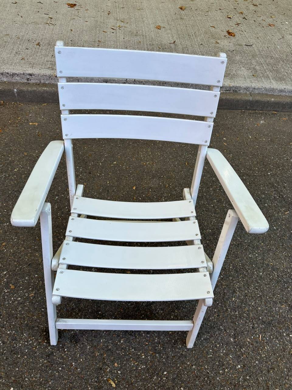 White folding garden armchair — Bistro style armchair