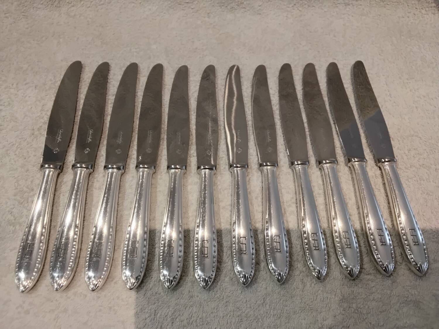 12 silver-plated table knives by Christofle Albatros SL