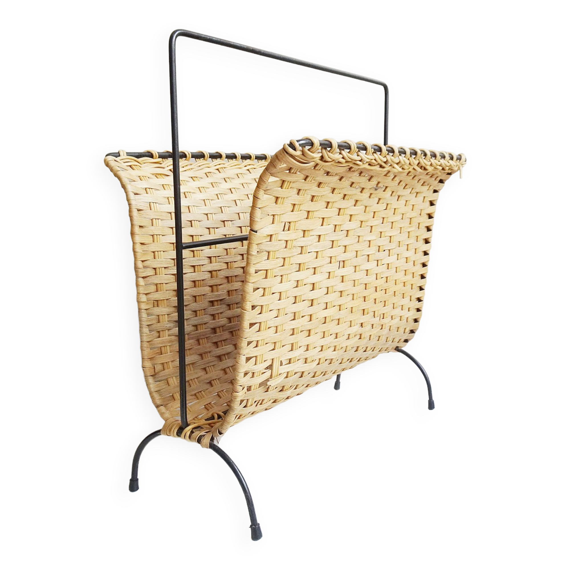 Magazin rack made of rattan and iron