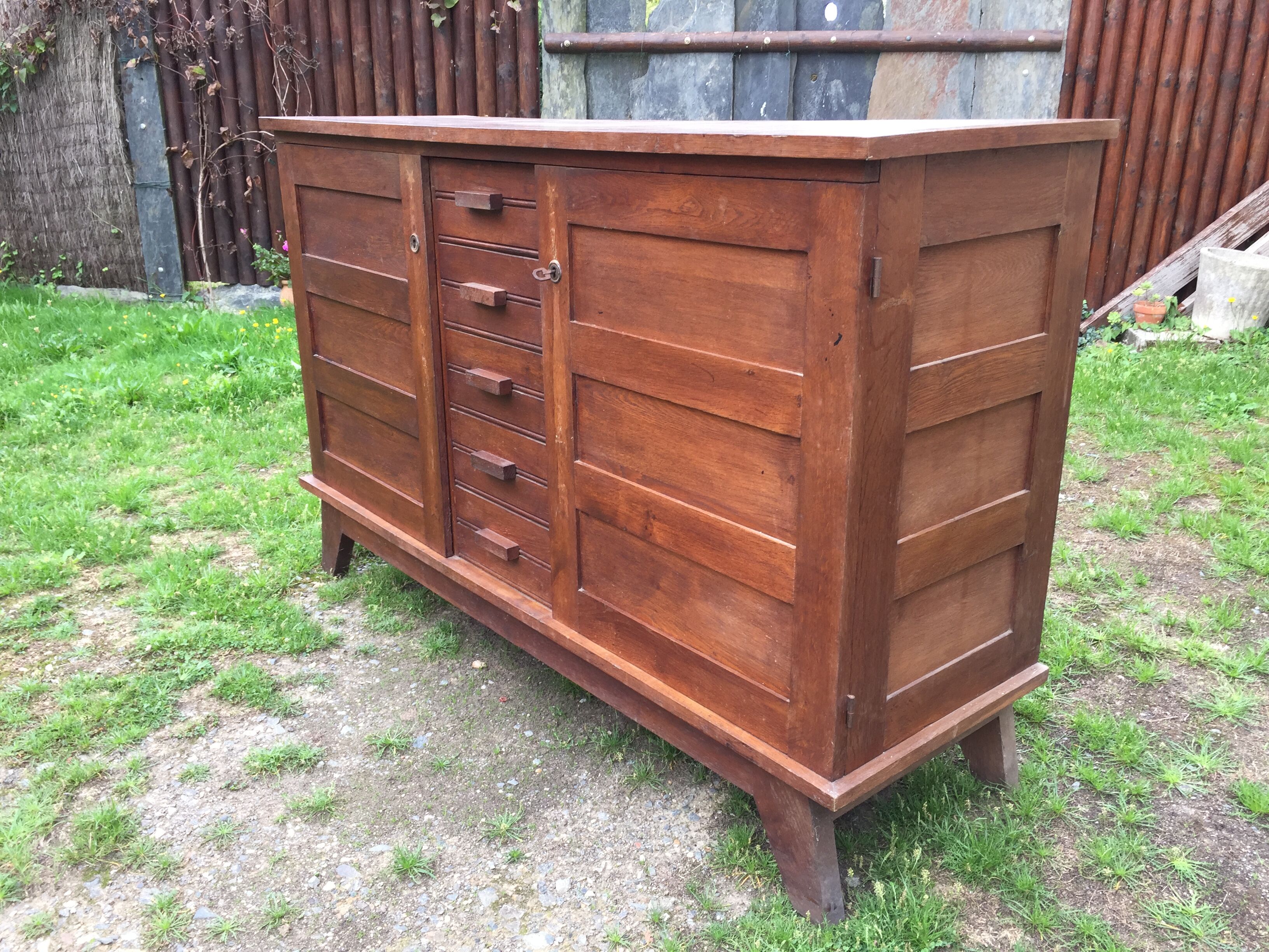 Vintage buffet René Gabriel in oak period reconstruction said of disaster victims