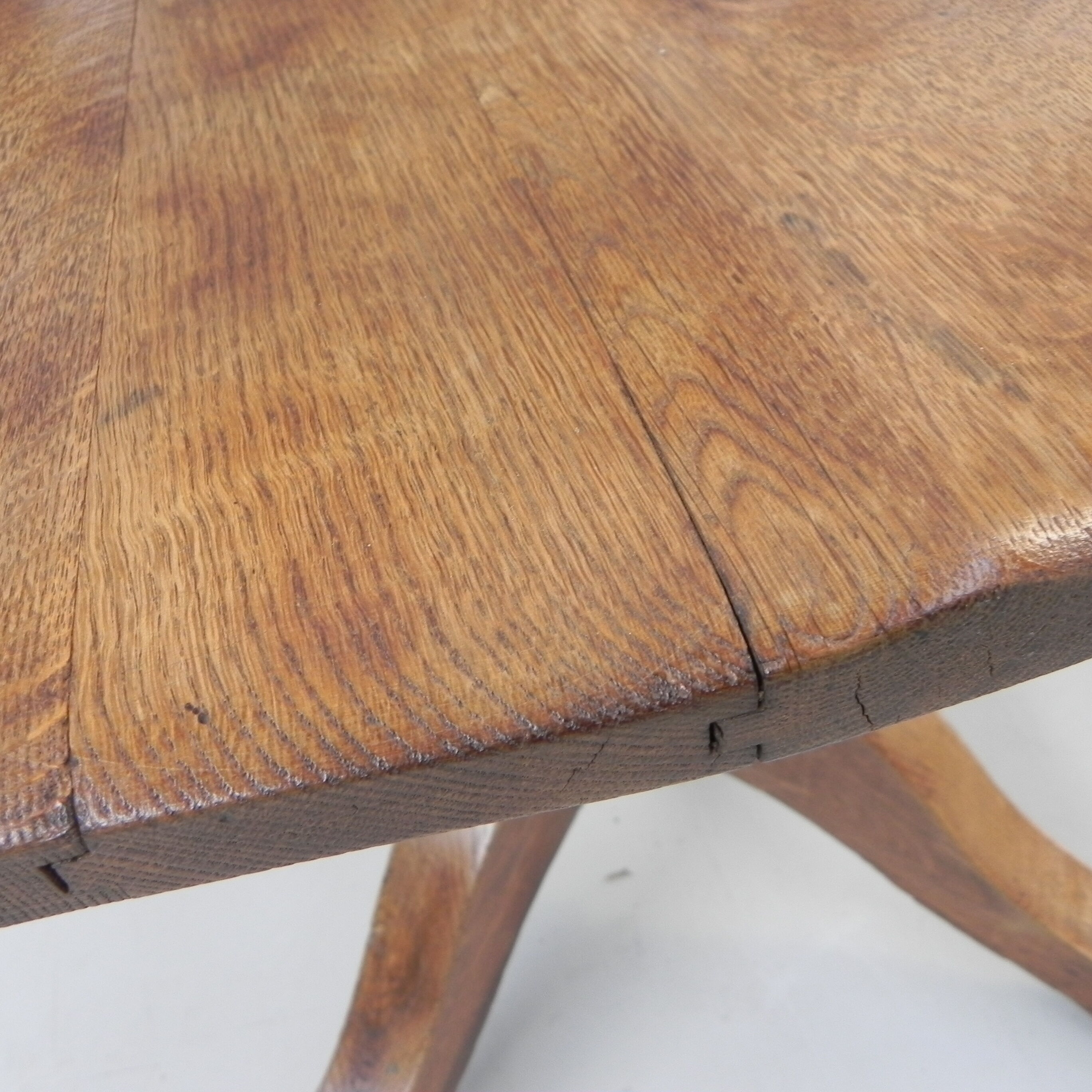 Oak office chair with spring mechanism and armrests