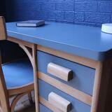 Children's desk