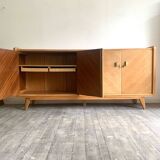 Sideboard with compass feet