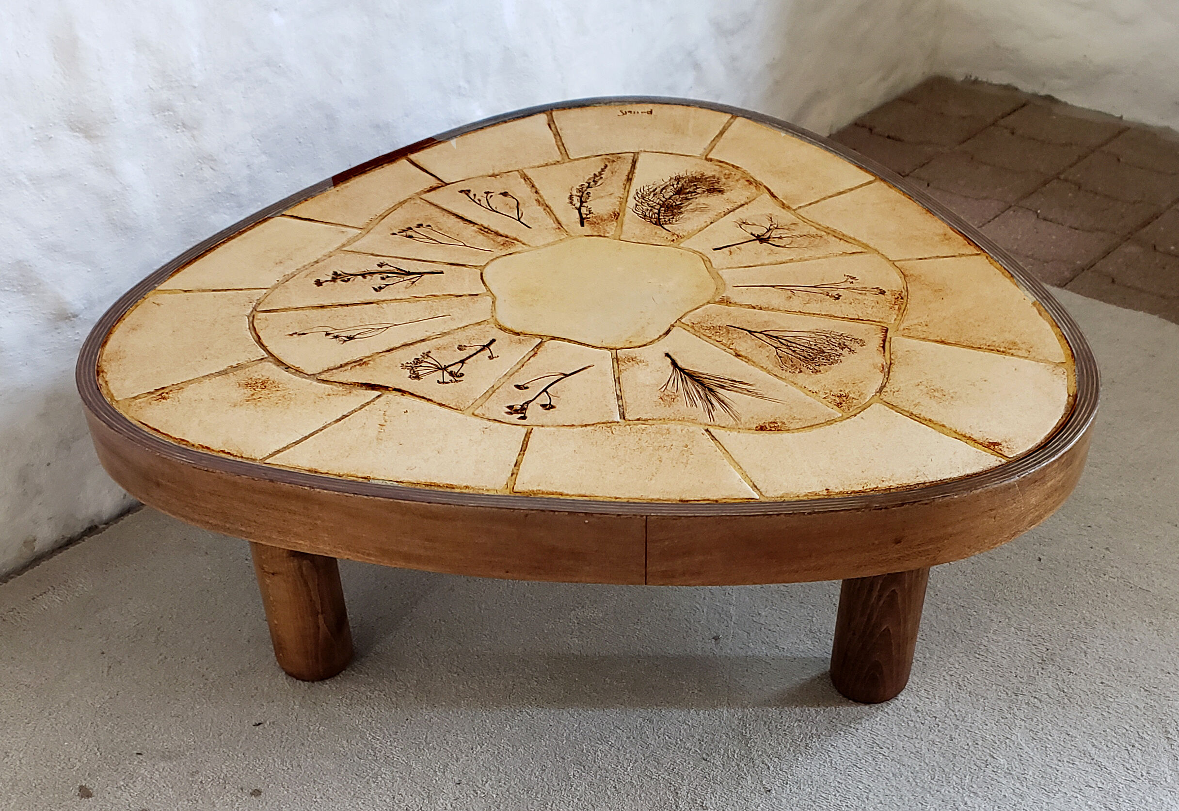 Barrois 60' ceramic coffee table