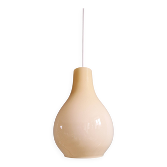 Scandinavian bulbous pendant light in yellow opaline, 1960.