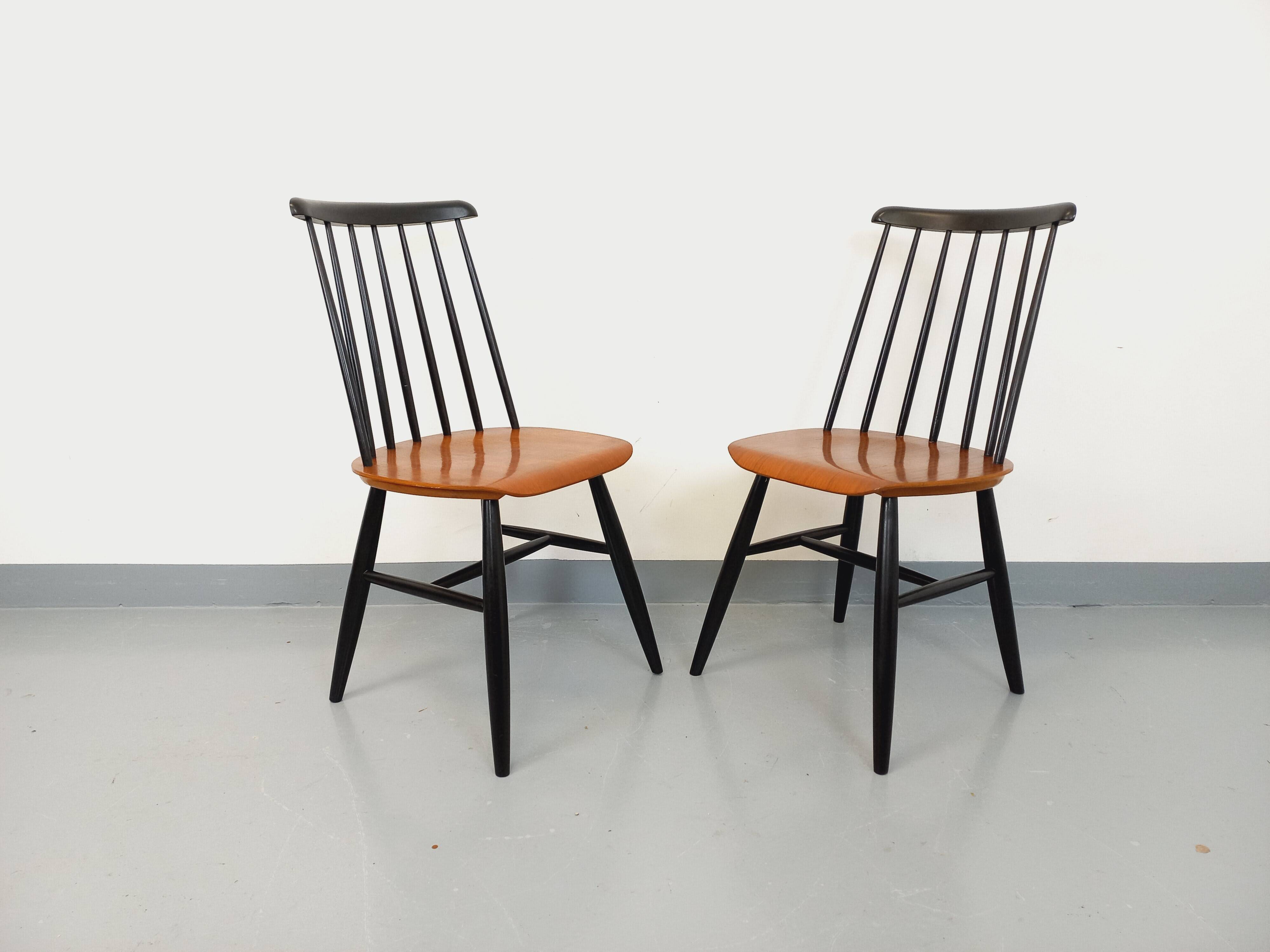 Pair of vintage Scandinavian chairs Fanett by Ilmari Tapiovaara in teak.