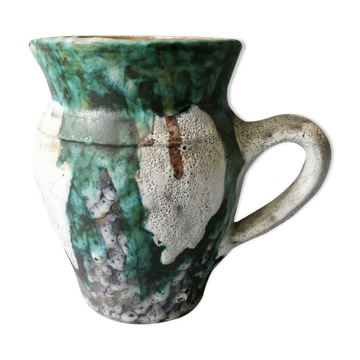 Stoneware pitcher signed Chantrier at Sauzelle, Isle of Oléron.
