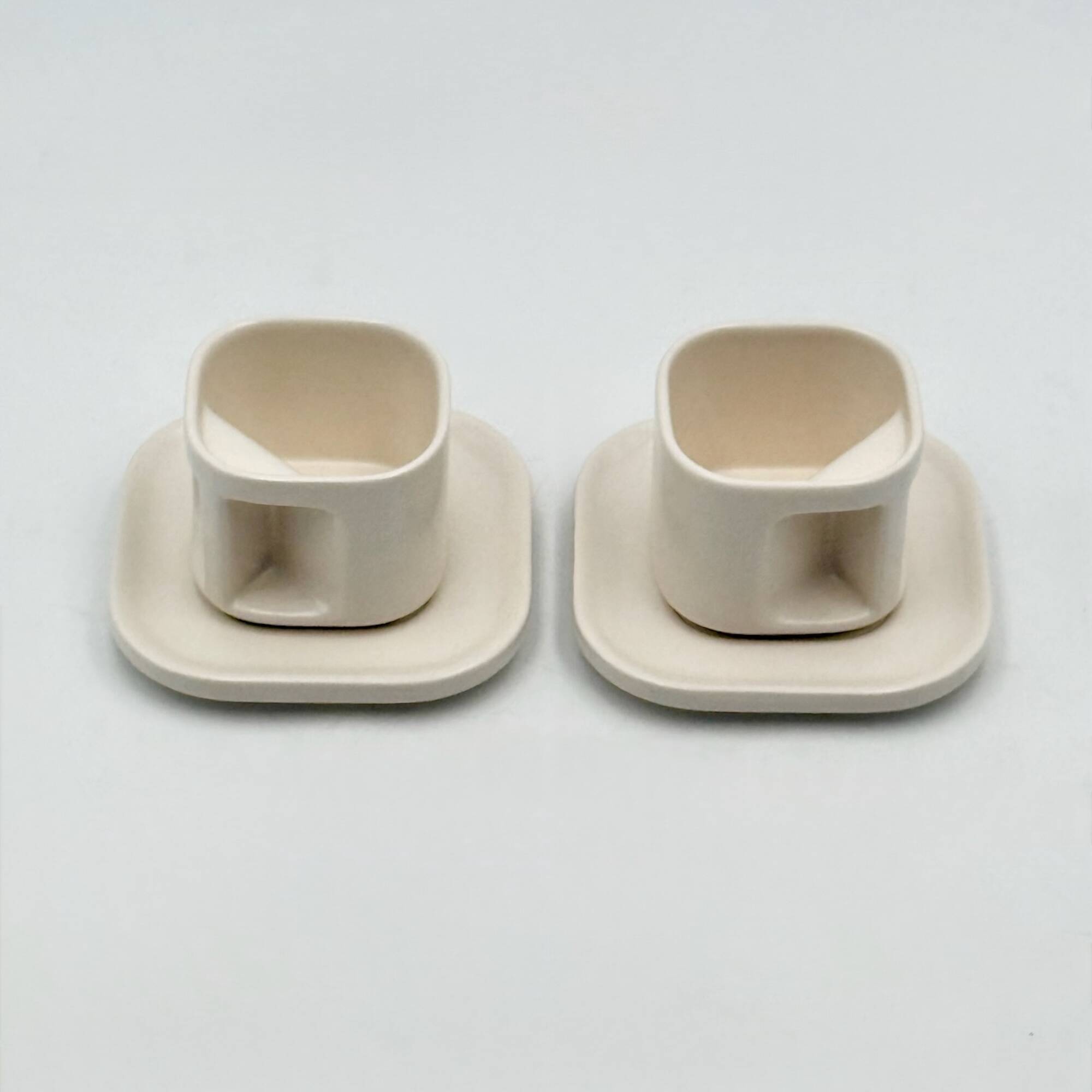 Tasses en céramique ivoire Makio Hasuike design italien années 70