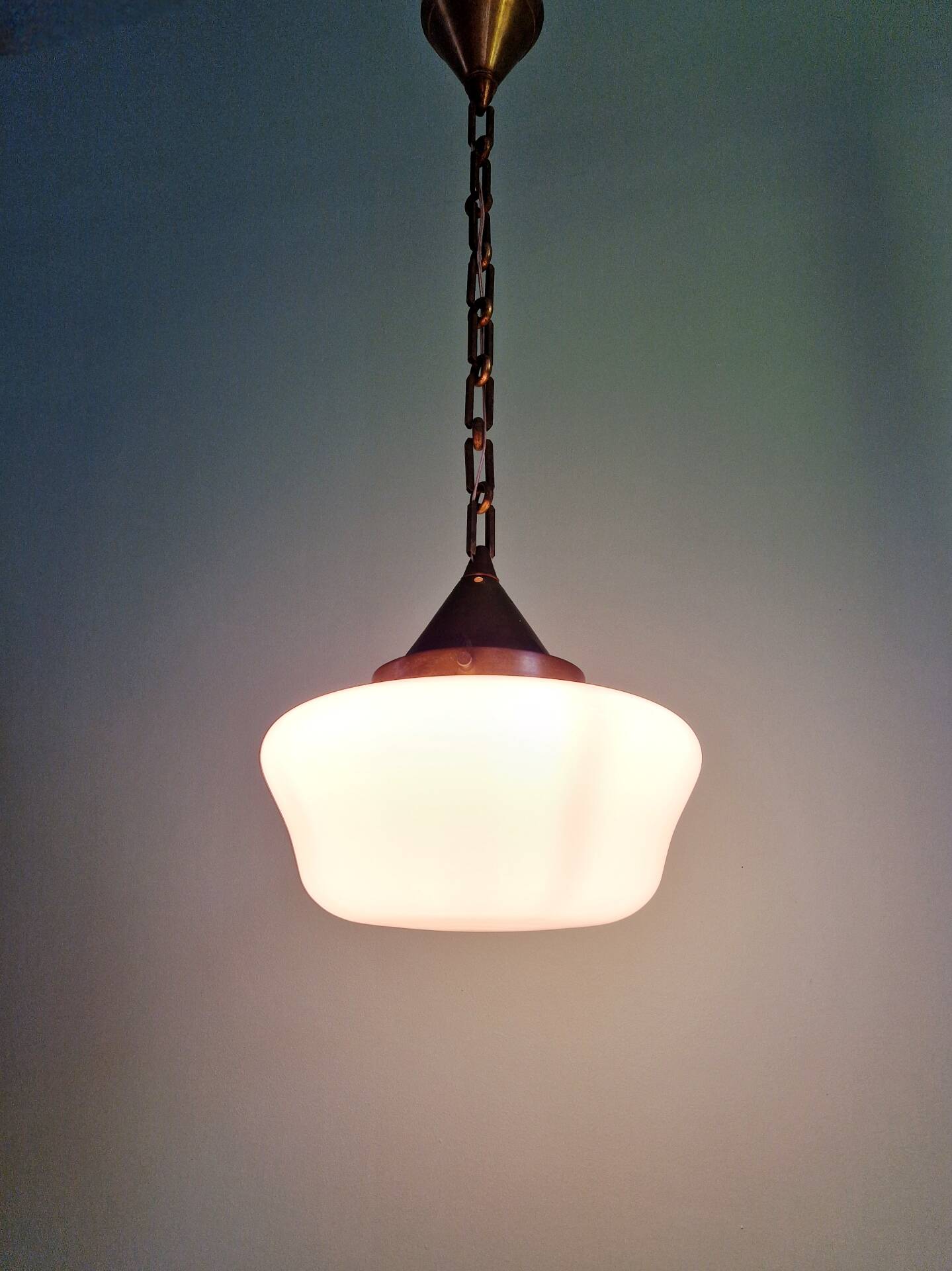 Art Deco suspension in white opaline, 1920s