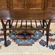 Table basse anglaise en acajou et hêtre des années 70