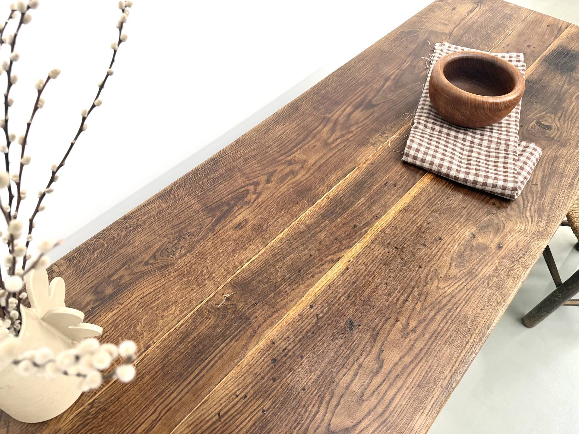 Authentic French farmhouse table from 1890 in solid oak with two drawers.