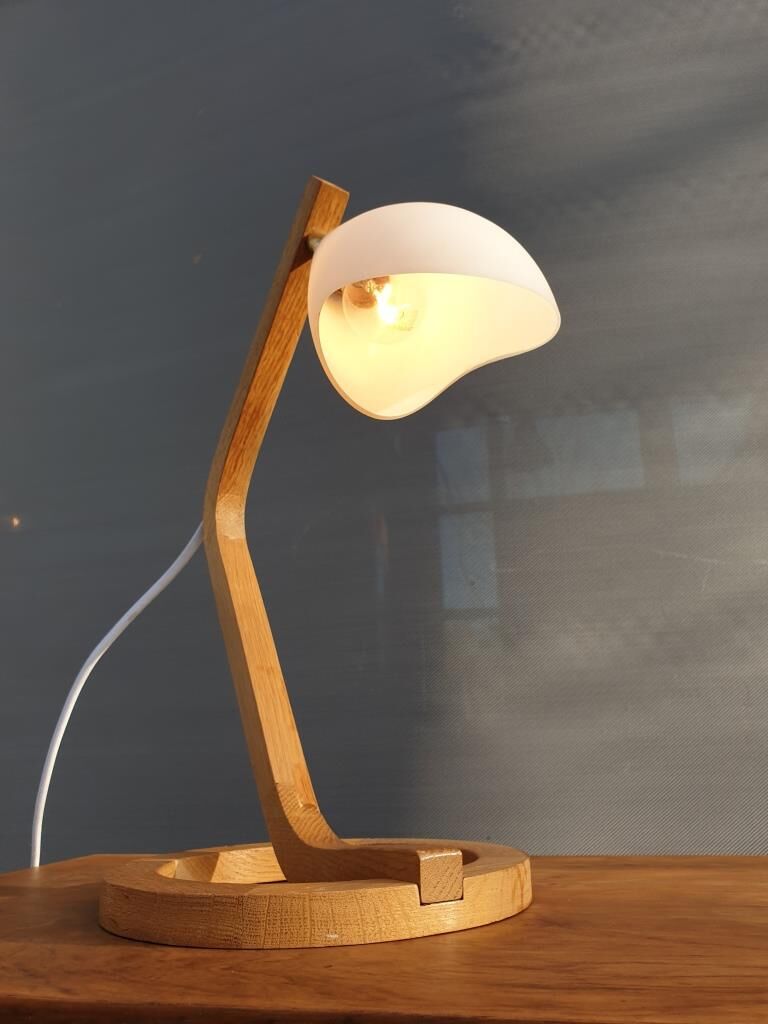 Scandinavian snowdrop design table lamp