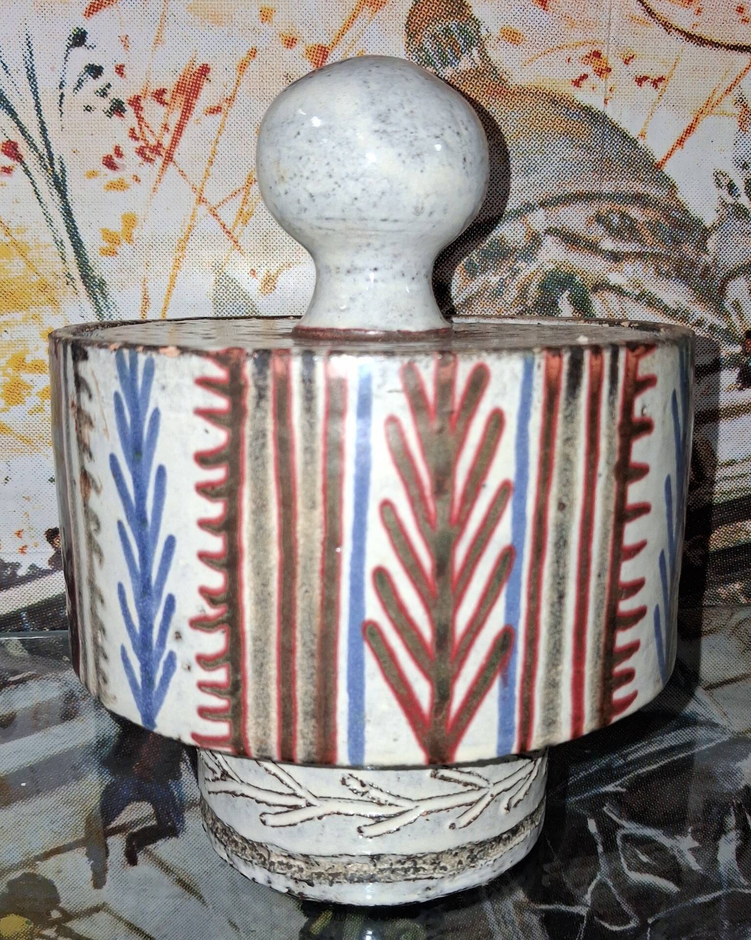Covered ceramic box from the Le Mûrier Workshop