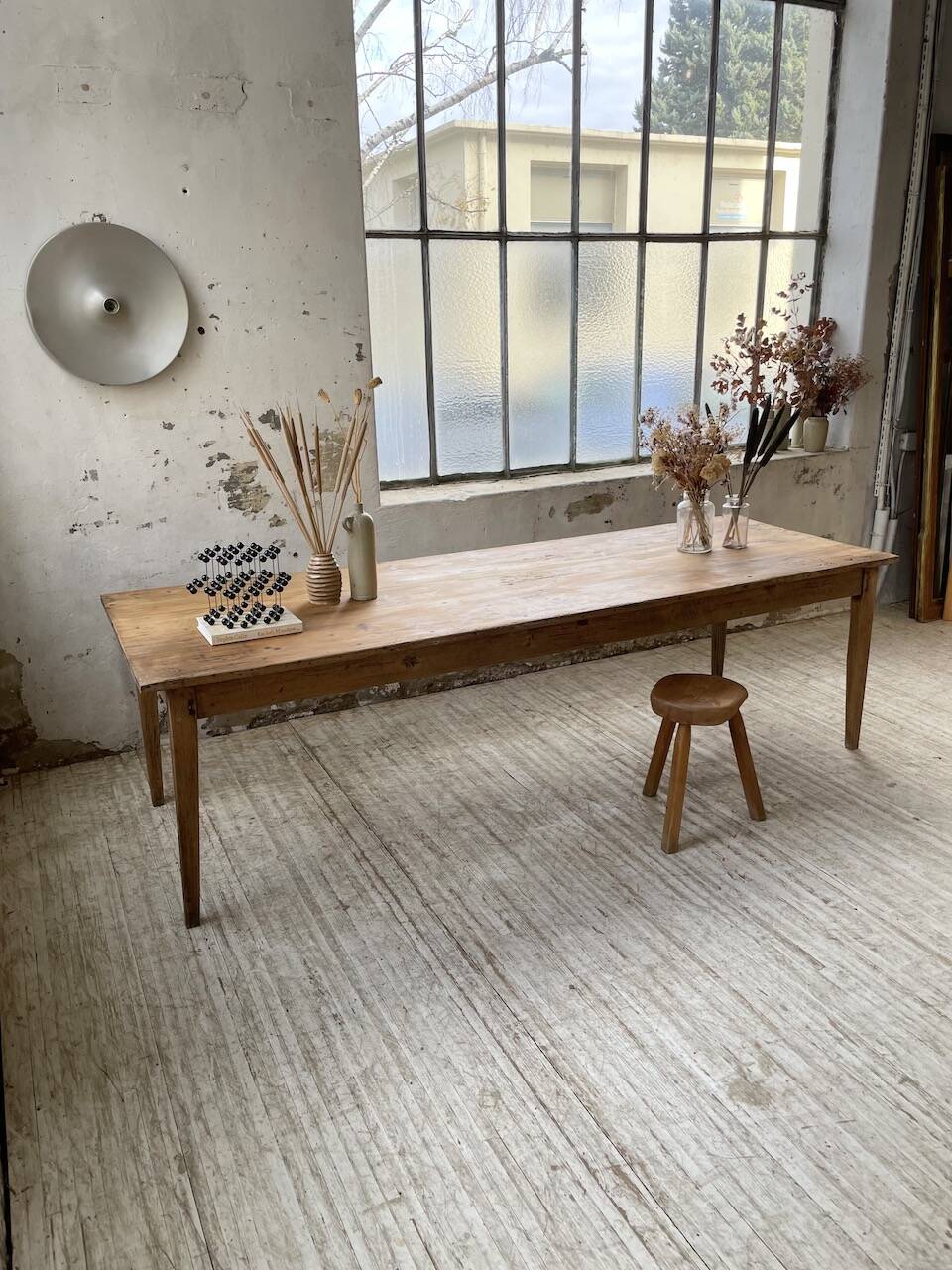 Farmhouse table with spindle legs in oak and pine, 2.5m