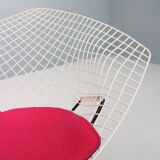Diamond chair by Harry Bertoia in white & black metal and new seating 1960s