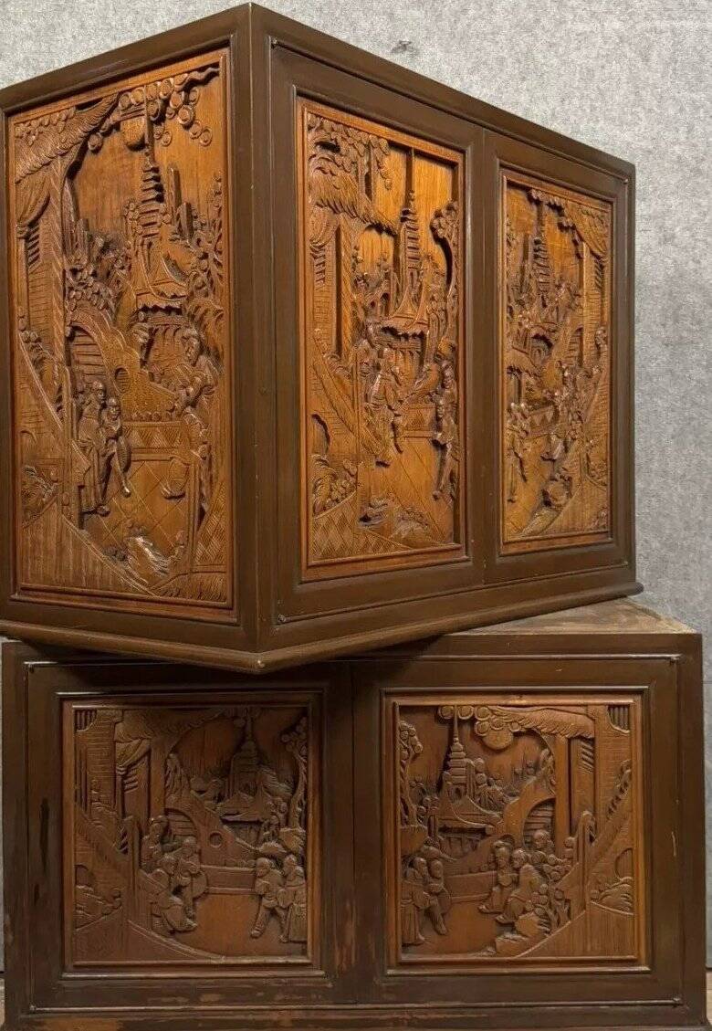Cabinet pivotant en bois de camphre – vers 1950