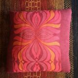 Vintage flower power/psychedelic cushion - 1970s