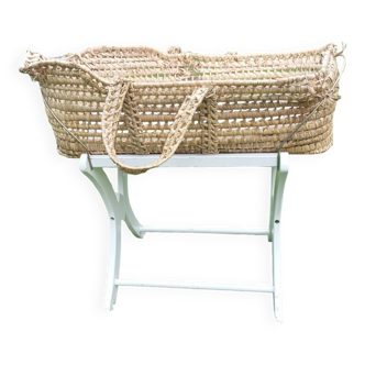 Freestanding bassinet
