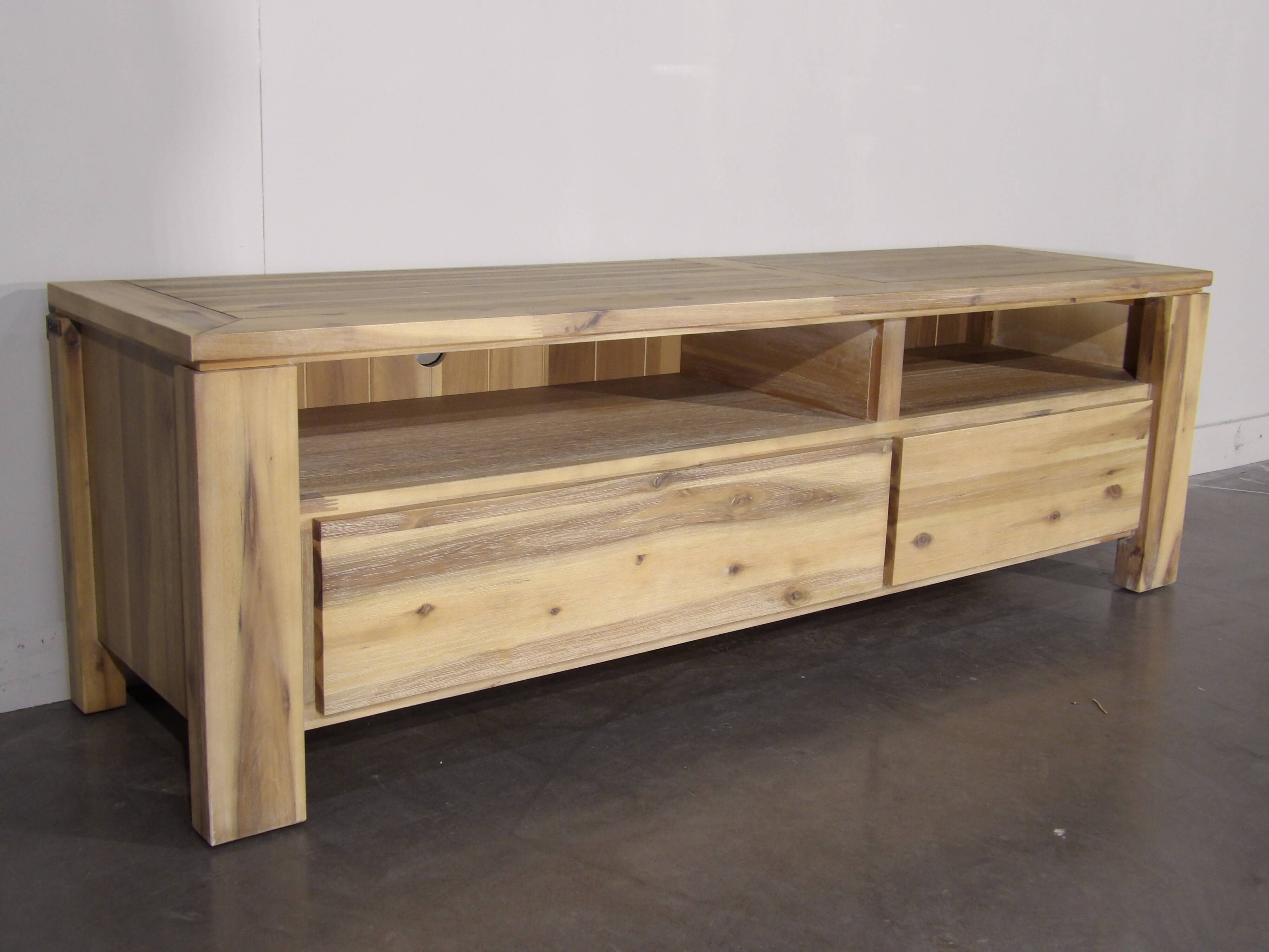 Contemporary solid wood TV cabinet, 2 drawers, 2 storage spaces.