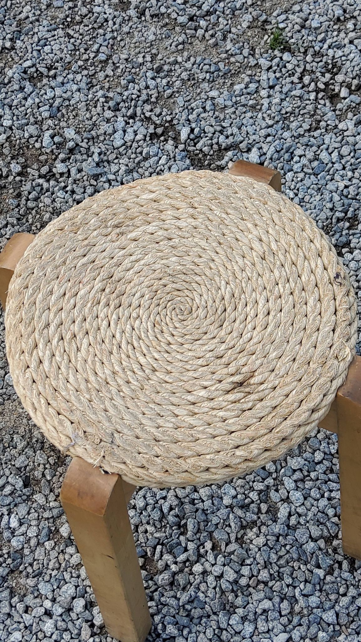 Paire de tabourets scandinaves en bouleau et jonc de mer des années 70/80