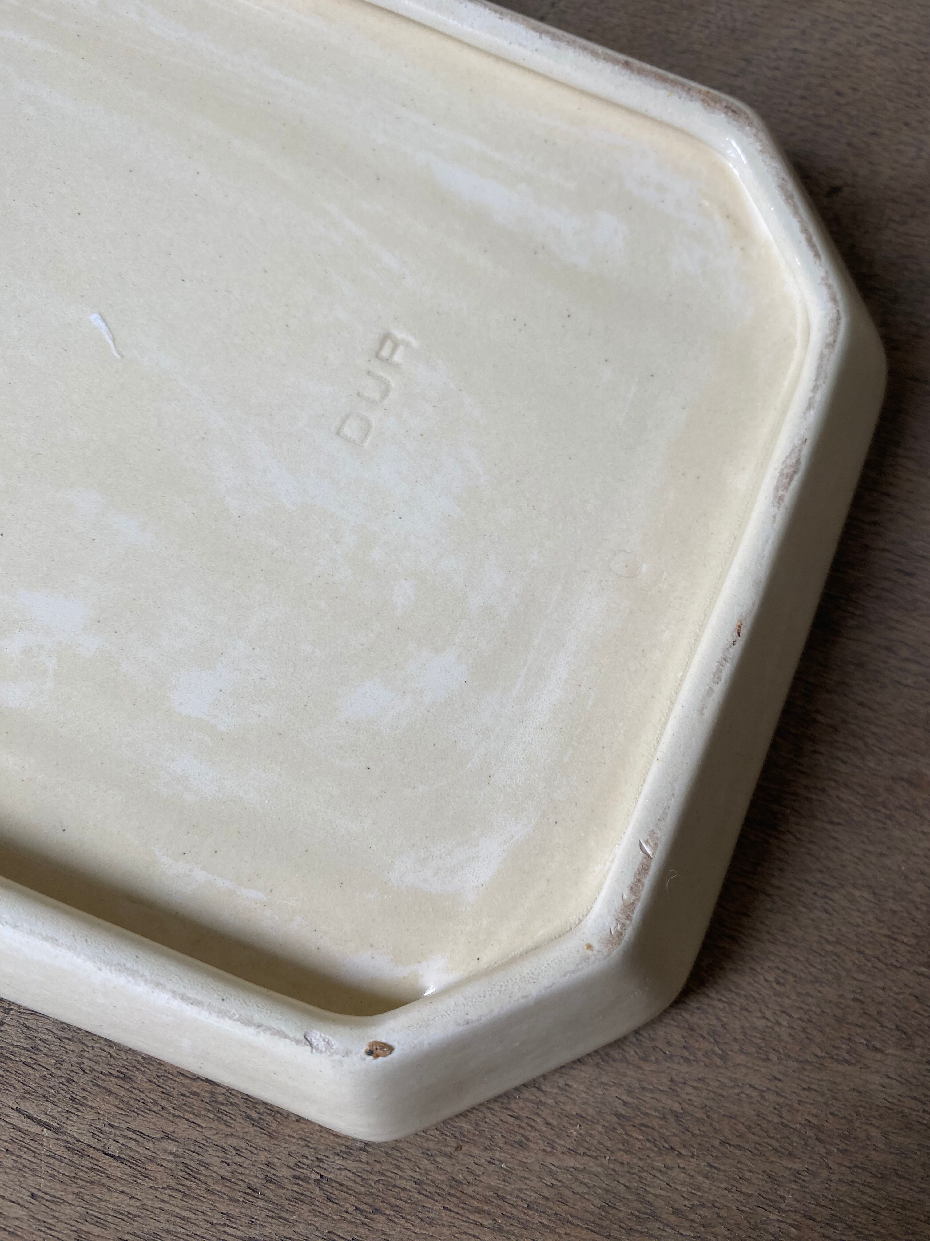 Plat à cake en faïence de Quimper