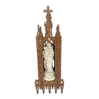 Autel en bois sculpté forme chapelle avec vierge a l enfant h 58 cm religion