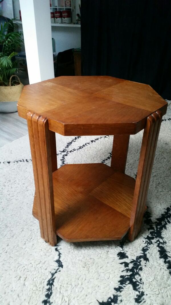 Table bout de canap? hexagonale