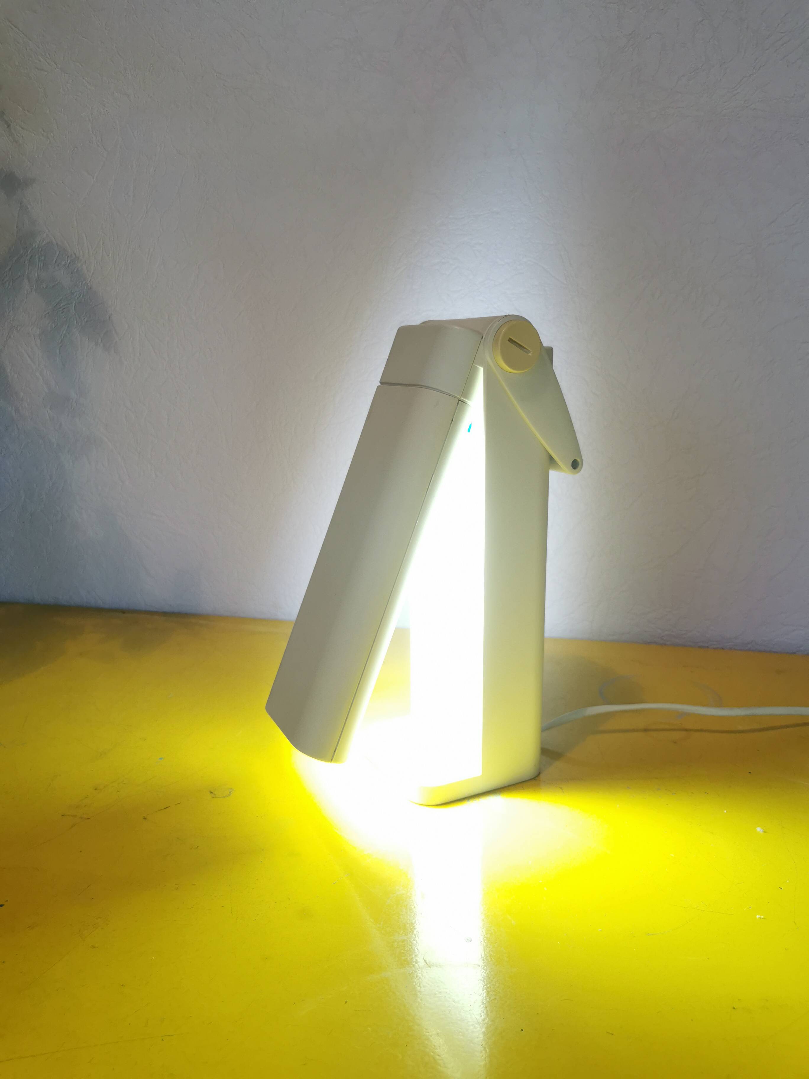 Postmodern foldable lamp, 1980