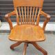 Bureau américain en chêne et son fauteuil