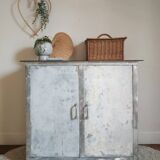 Metal furniture patinated colors