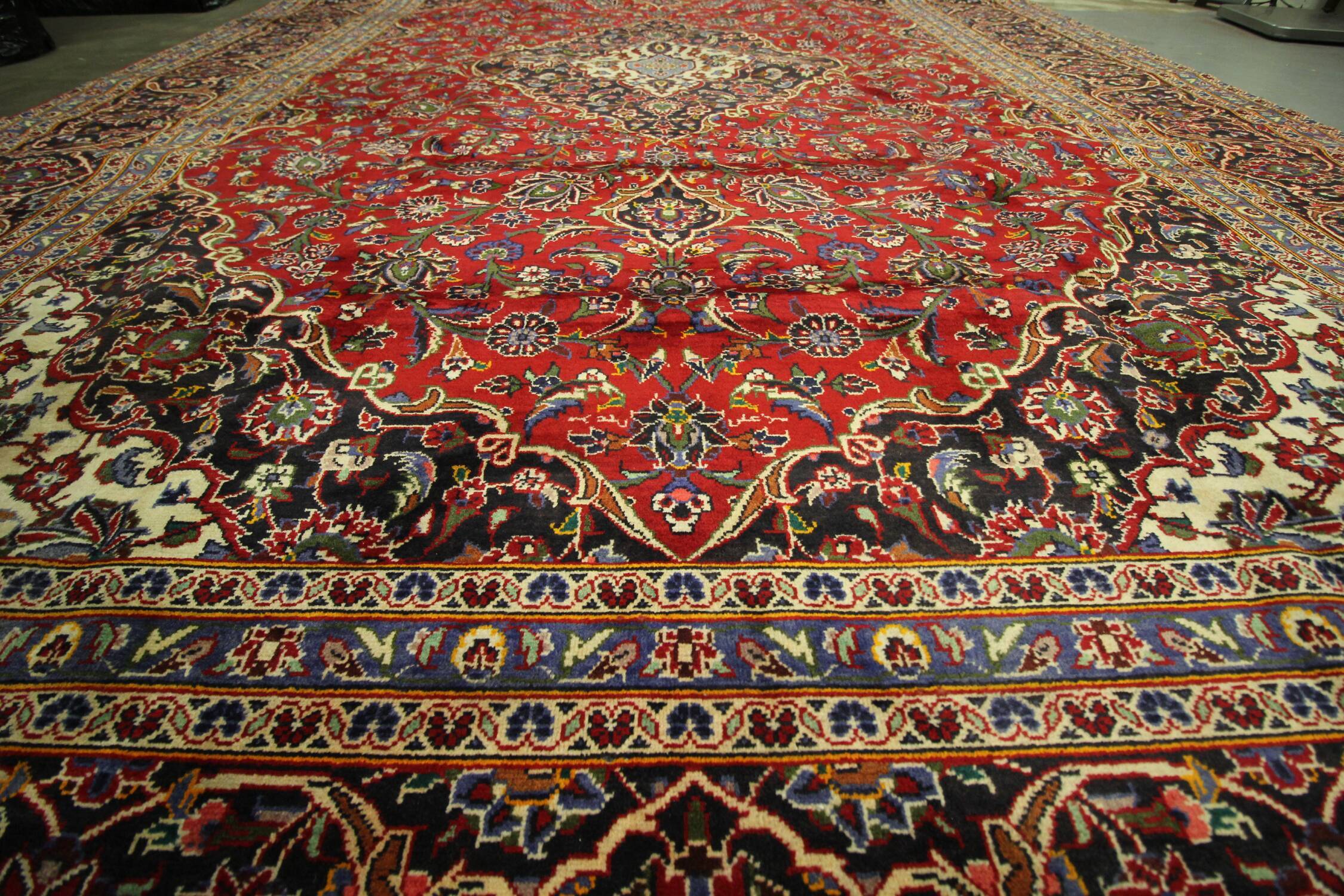 Tapis persan vintage traditionnel