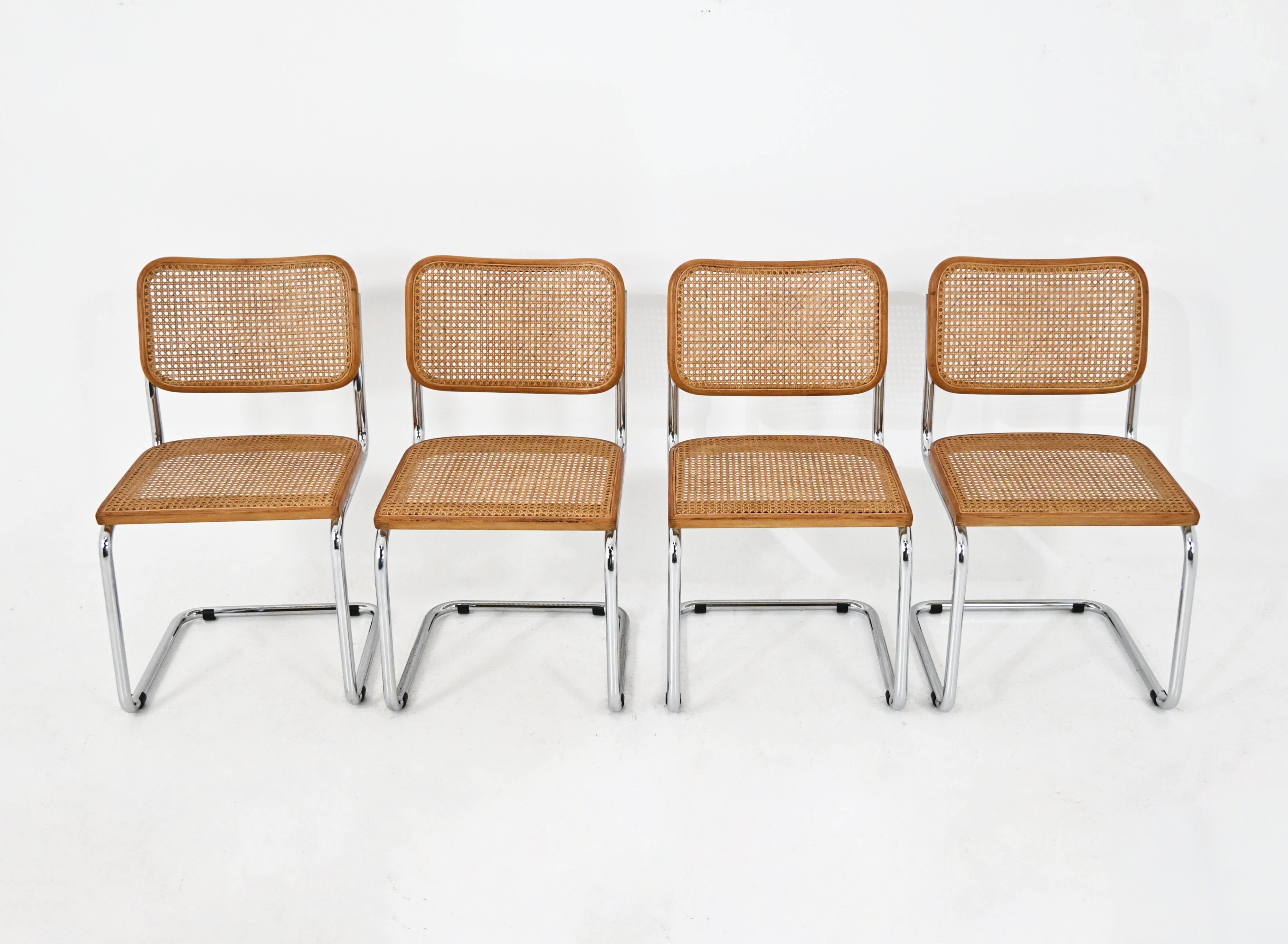 Set of 4 dining chairs Style B32 by Marcel Breuer