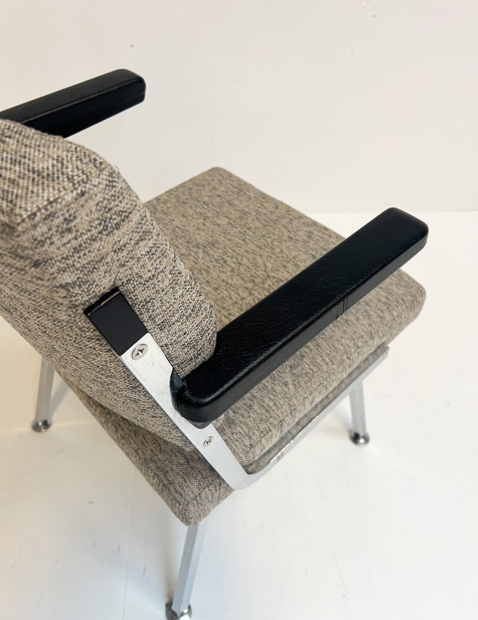 Gray upholstered designer armchair attributed to Gispen, 1960s