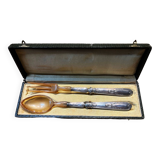 Boxed set of 2 old serving cutlery pieces with Ravinet Denfer hallmark