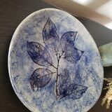 Plate the 2 potters