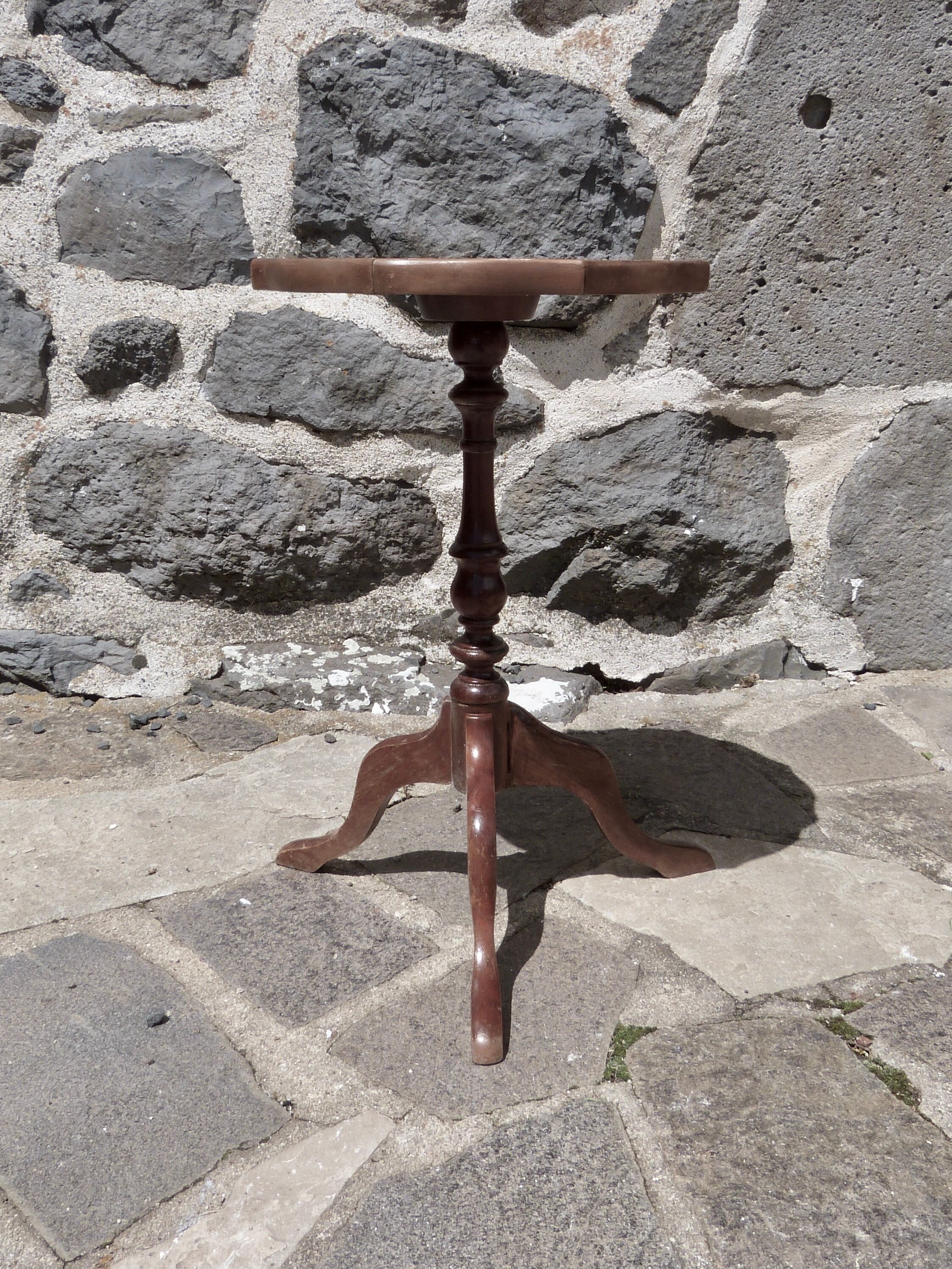 Guéridon style Louis XVI