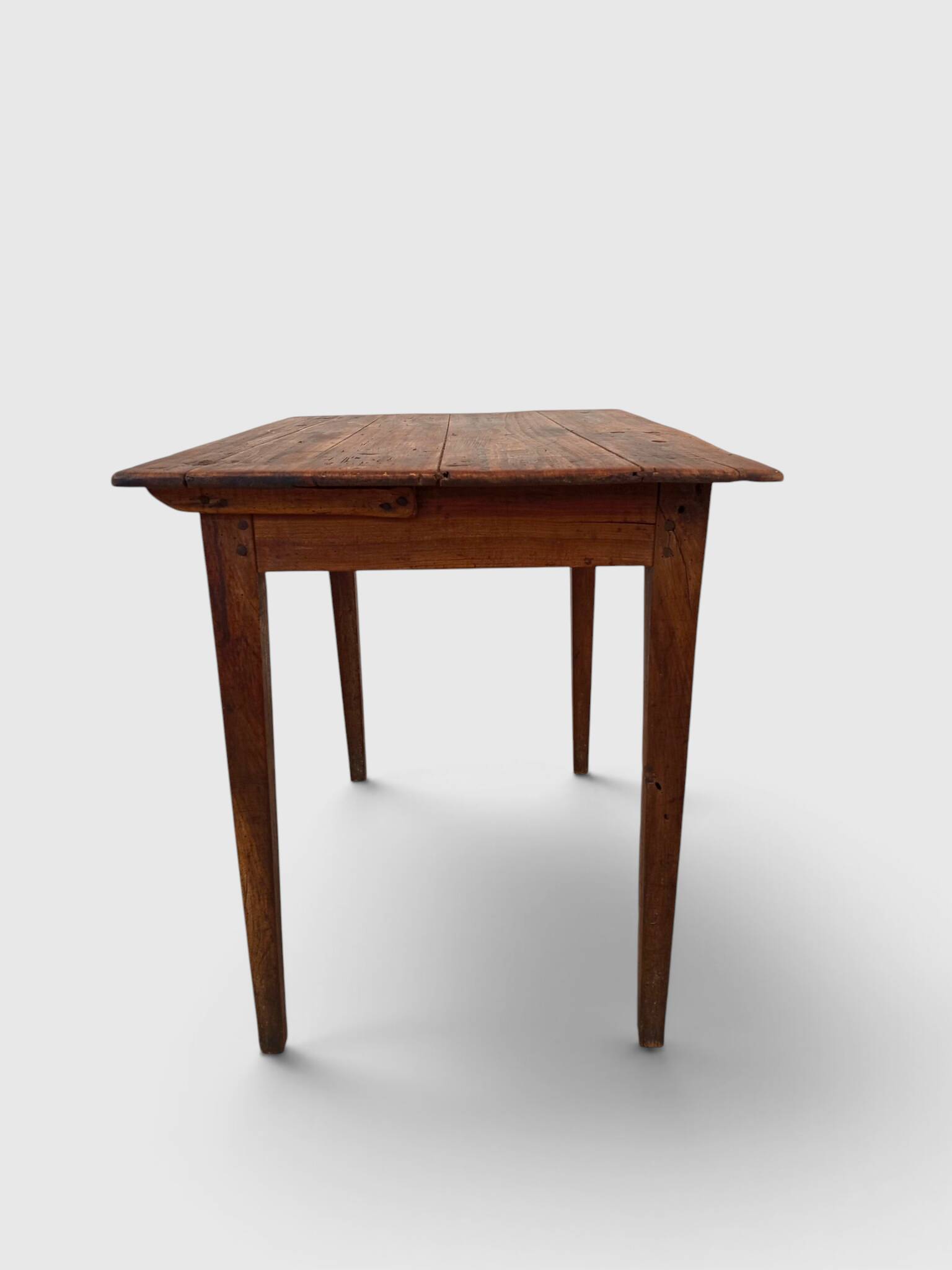 Petite table de ferme rustique en bois massif – Fin XIXe / Début XXe
