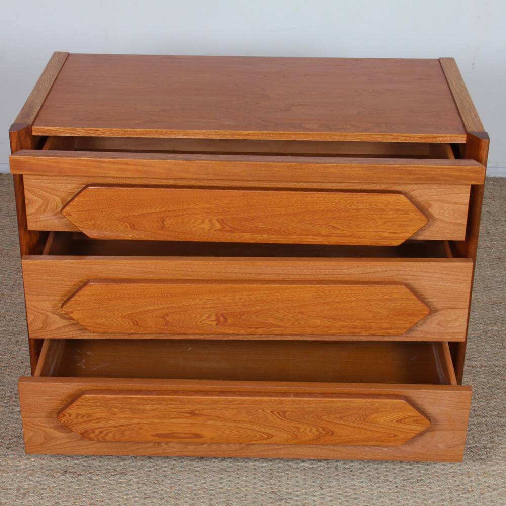 Vintage solid elm chest of drawers, 1980