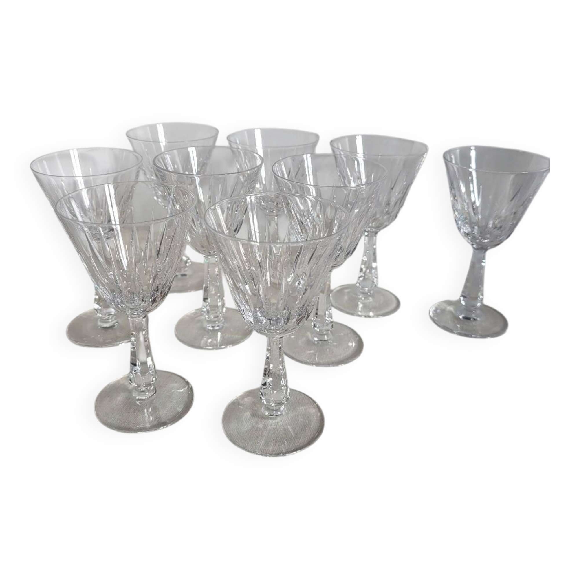 Set of 9 Villeroy and Boch white wine glasses
