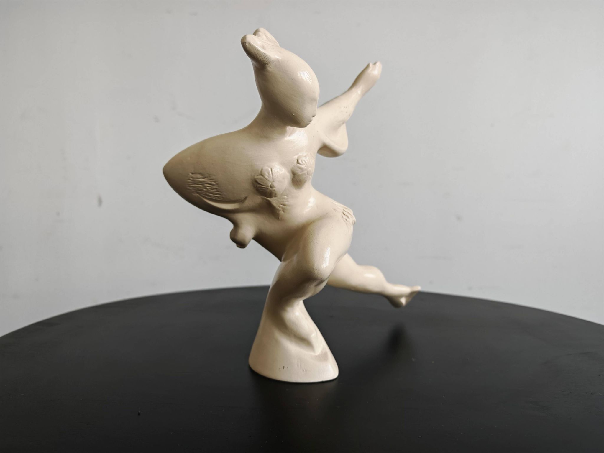 Art Deco ceramic figurine of an artistic skater, Czechoslovakia, 1950s.