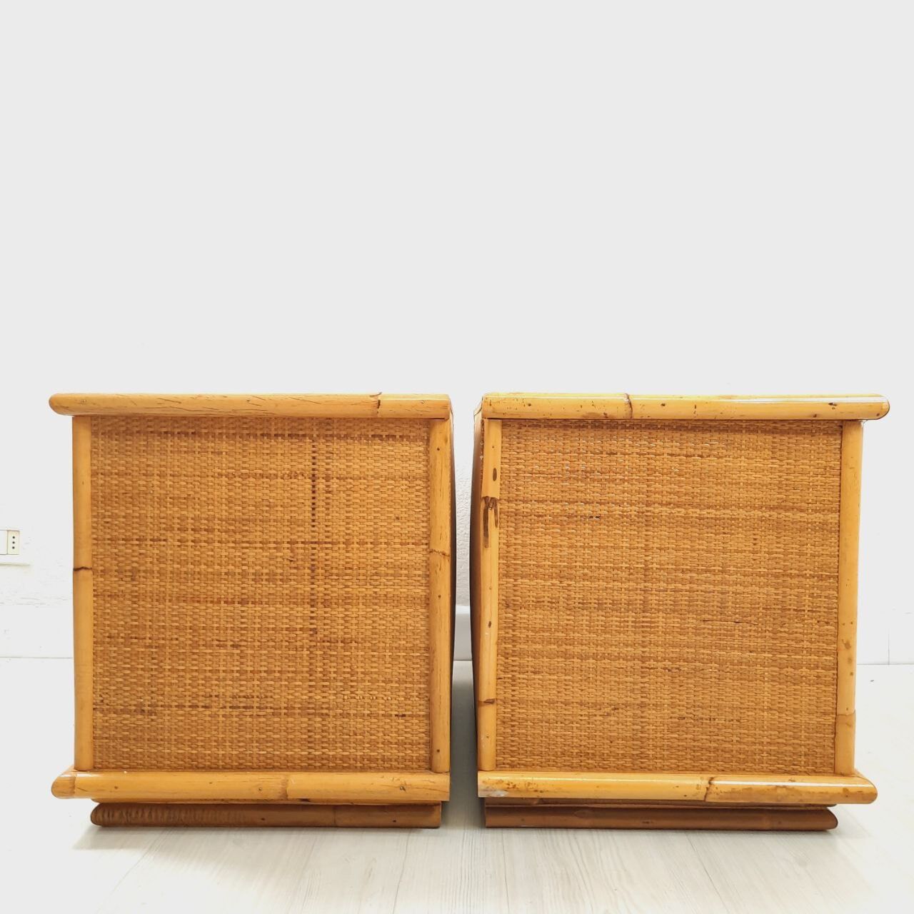 Vintage bamboo bedroom, Dal vera, wicker