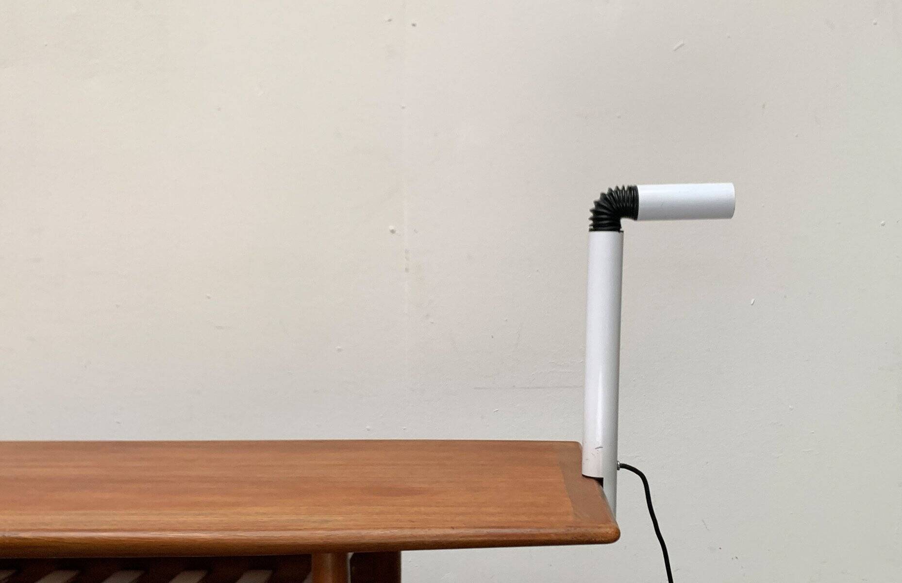 Periscopio clamp table lamp from the Italian space age mid-century by Danilo & Corrado Aroldi for Stilnovo, 1960s.