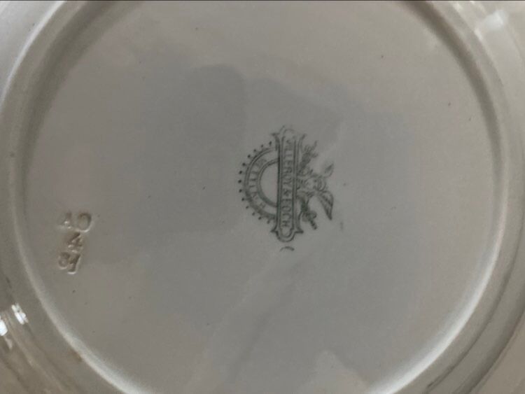 Lot 2 hollow plates Villeroy and Boch
